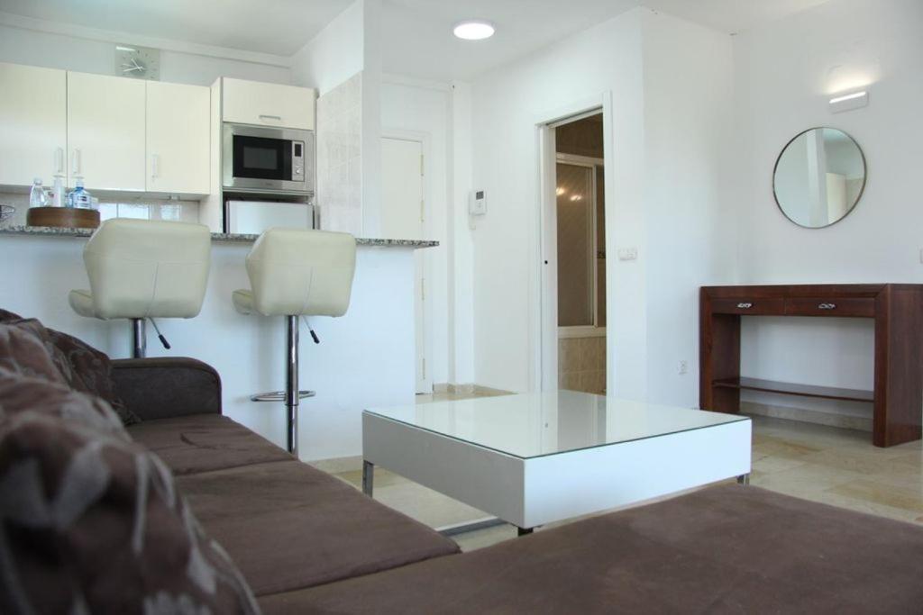 Apartamento Rio Mar マルベーリャ エクステリア 写真