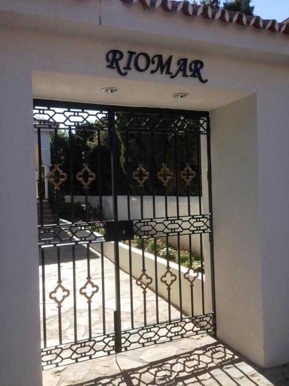 Apartamento Rio Mar マルベーリャ エクステリア 写真